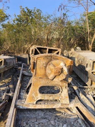 Fire affected - P&M - Various types of machines - approx. Qty. 23.50 M.T. || A/c. M/s. Aryavart Chemicals Pvt. Ltd., Jalgaon